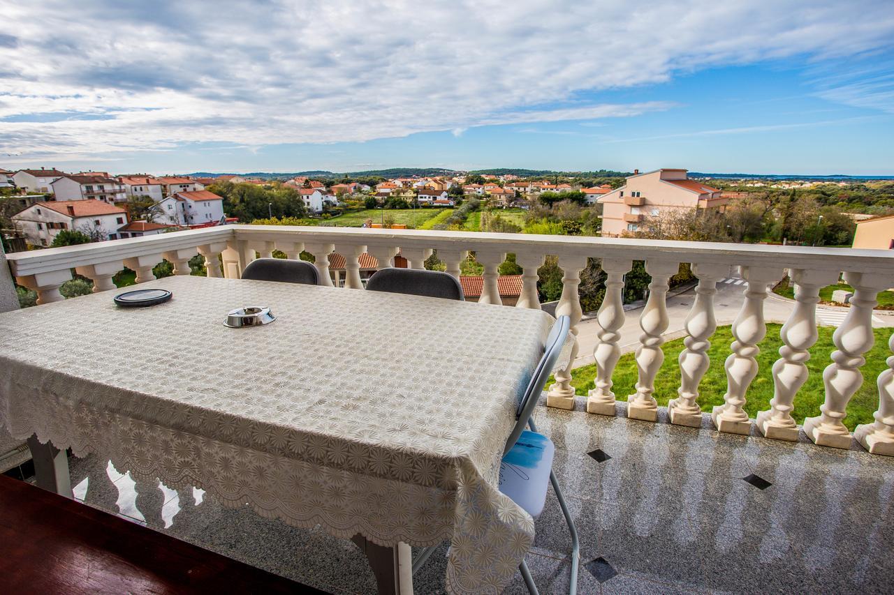 Villa Veli Vrh Pula Exteriör bild